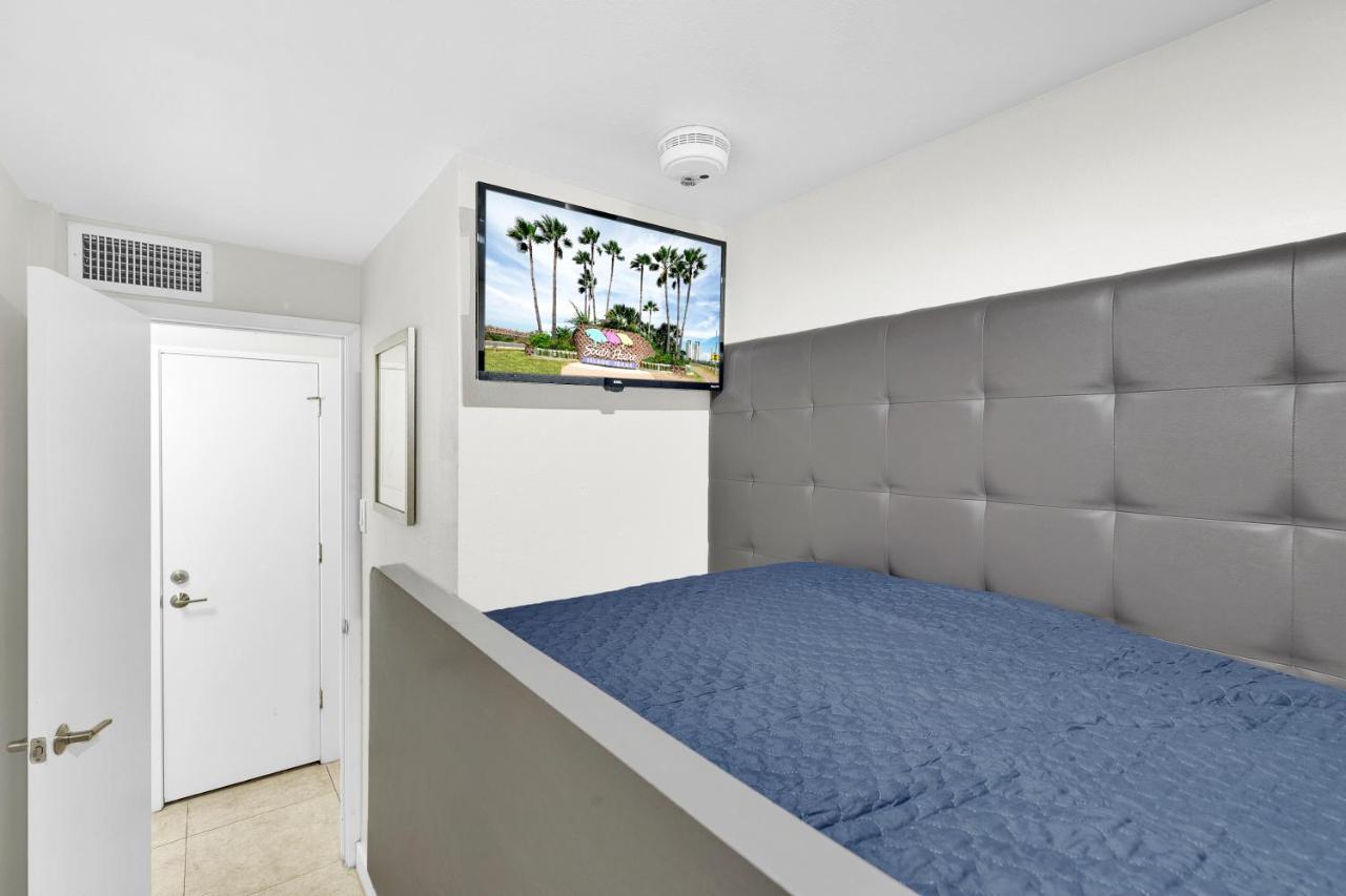 Villa Ground Floor And Private Terrace South Padre Island Exterior foto